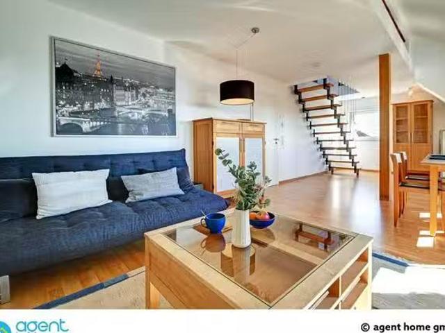 MAISONETTE MIT AUSBLICK