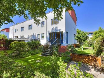 Maisonette mit Hauscharakter: Garten, Galerie, Terrasse & Duplex Stellplatz inkl