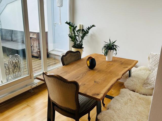 Maisonette Apartment with Private Rooftop in Perfect Location, Munchen Amsterdam Apartments for Rent