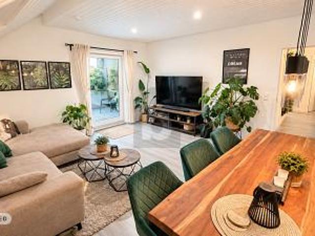 MAISONETTE FLAIR MIT BALKON & BURGBLICK