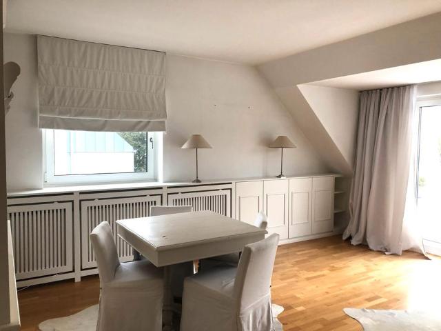 Maisonette in Düsseldorf Wittlaer | Studio, Balkon, TG