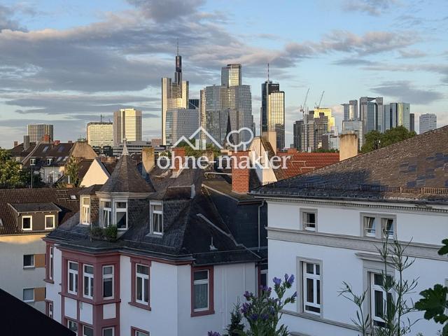 Maisonette in Traumlage mit Skyline Blick & Dachterrasse