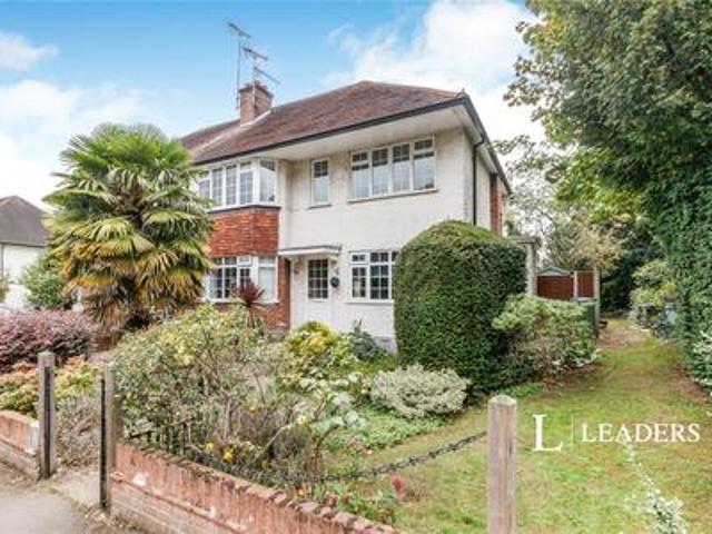 Maisonette to rent in Castleview Road, Weybridge, Surrey, KT13 | Leaders