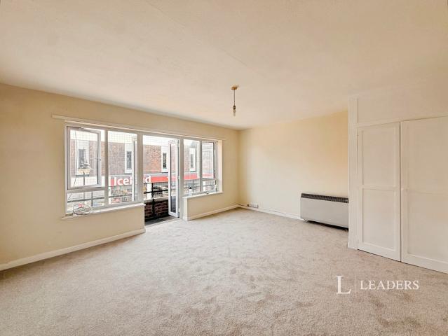 Maisonette to rent in Church Walk, Burgess Hill, RH15 | Leaders