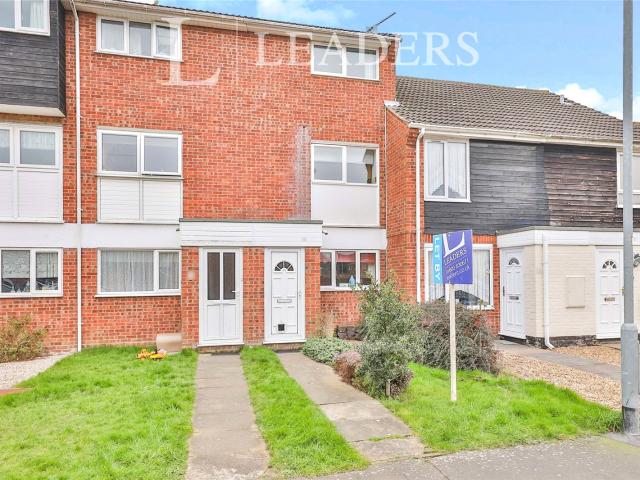 Maisonette to rent in Hastings Way, Sutton, Norwich, NR12 | Leaders