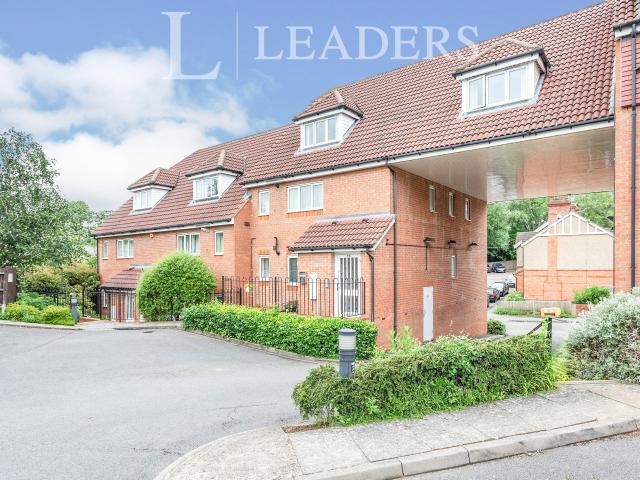 Maisonette to rent in Lenborough Road, Buckingham, Buckinghamshire, MK18 | Leaders
