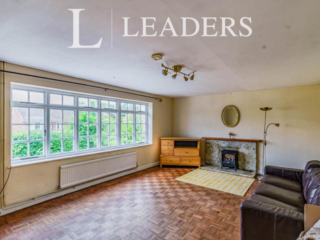 Maisonette to rent in Maypole Road, Ashurst Wood, East Grinstead, RH19 | Leaders