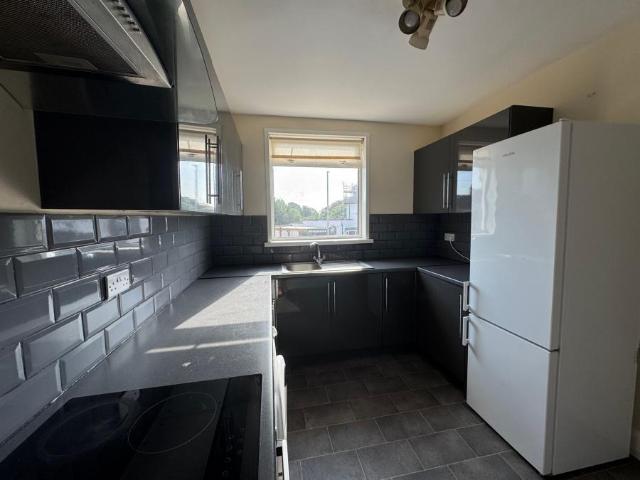 Maisonette to rent with 3 bedrooms, Barton Hill Road, 168A Barton Hill Road