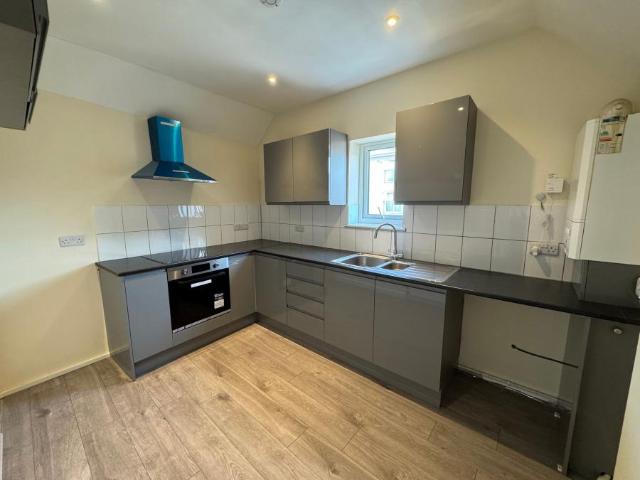Maisonette to rent with 3 bedrooms, Red Lion Lane, Exeter