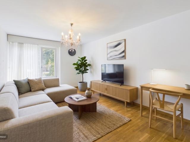 Maisonette Traum auf zwei Ebenen Renoviert mit Fussbodenheizung, Balkone und Einstellhallenplatz