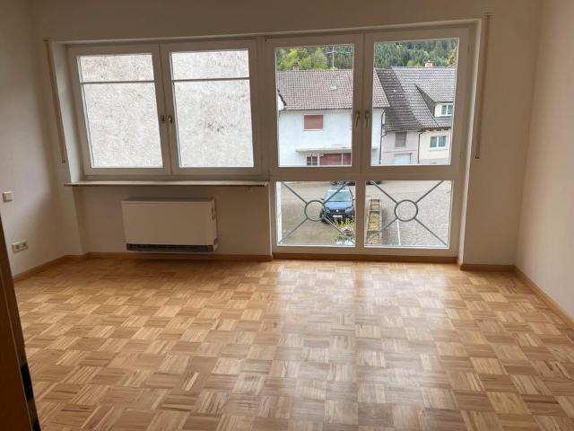 Maisonette Wohnung, 4 Zimmer, bezugsfrei