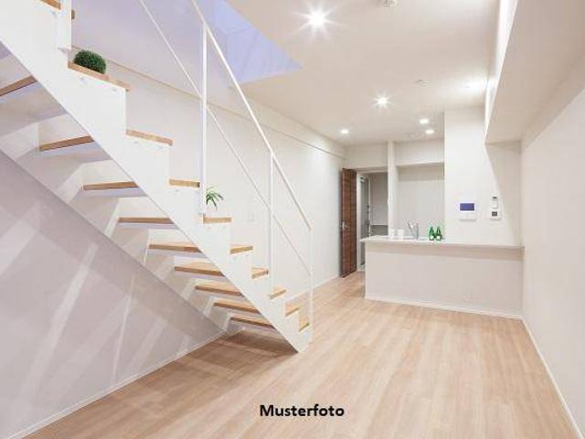 Maisonette Wohnung im 1./2. DG mit Lift und 4 TG Stellplätzen Bj. 2022