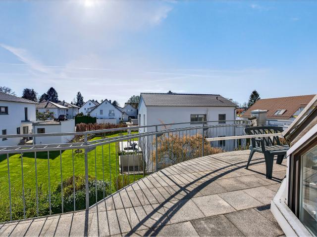 Maisonette Wohnung in absolut ruhiger Wohnlage am Kapellenberg – mit zwei sonnigen Balkonen in Neu Ulm/Pfuhl