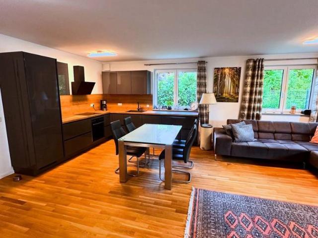 Maisonette Wohnung in Berlin Pankow mit Terrasse und Stellplatz