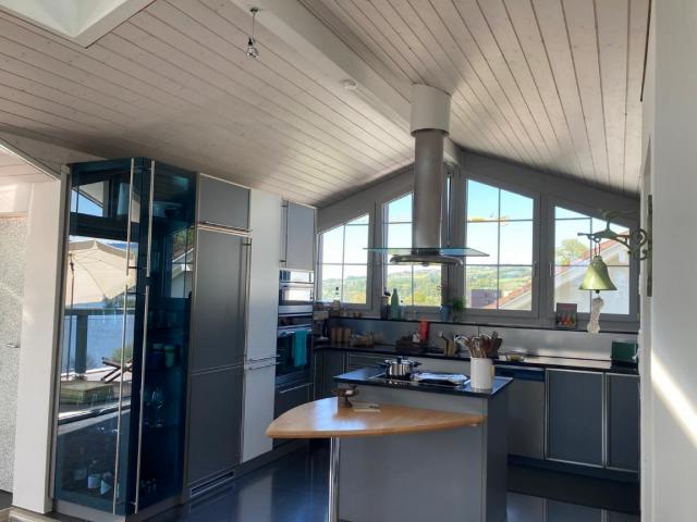 Maisonette Wohnung mit traumhaftem Blick auf den Sempachersee