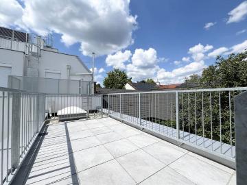 Maisonettewohnung mit 2 Terrassen und großer Galerie nahe Wien