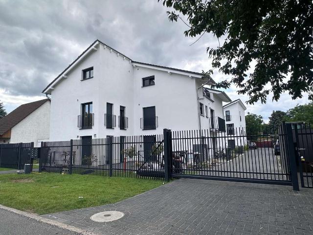 Maisonettewohnung mit Einbauküche: Geschmackvolle 5 Raum Maisonettewohnung mit geh. Innenausstattung