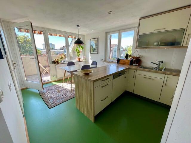 Maisonettewohnung mit Tiefgarage, 2 Balkone, Abstellraum, Keller und Fahrradabstellraum