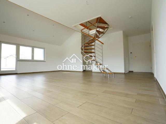 Maisonettewhg, gr. Dachterrasse, Alleinlage, 4 Zi Whg, ruhig, EBK, U Bahn/Tram, Park, Energiest A