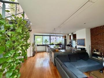 Maison/Loft 9 pièces à Bagnolet 93170