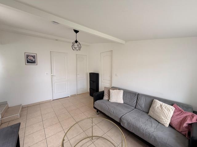 Maisonnette 2 pièces meublée Ballancourt sur Essonne