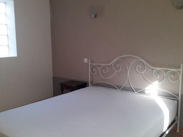 Maisonnette T2 de 49 m² meublée au calme !