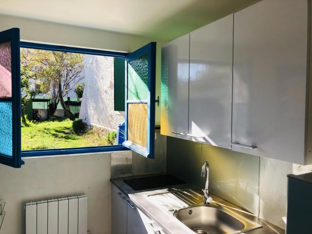 Maisonnette avec jardin et parking