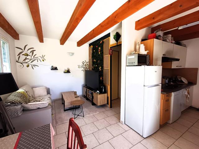 Maisonnette en duplex, terrasse Olivier, parking dans rési. 46m² Vallon Pont d'Arc