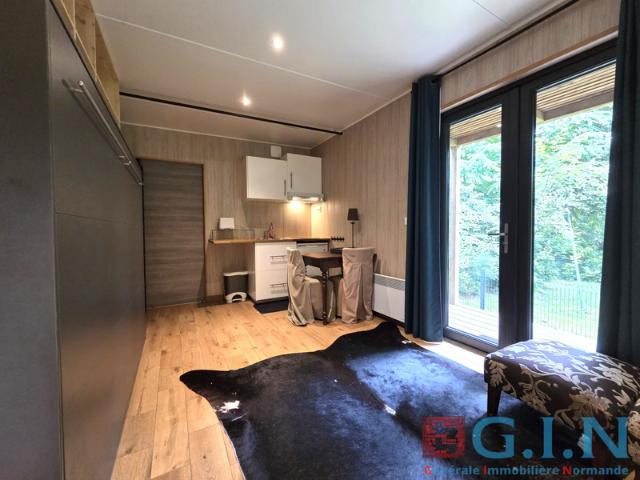 MAISONNETTE/STUDIO MEUBLEE 17.5M2 AVEC JARDINET