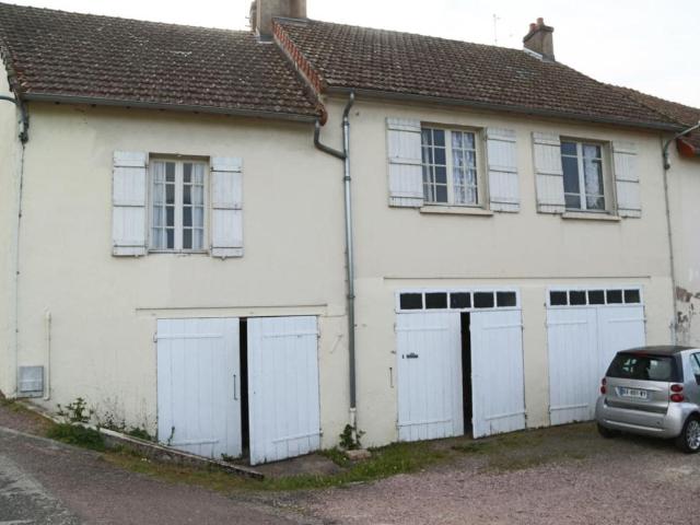 Maisons d'habitation composée de deux anciens logements à pr. 124m² Autun