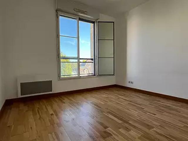 Maisons Laffitte 78600 Location appartement 3 pièces t3 cave parking