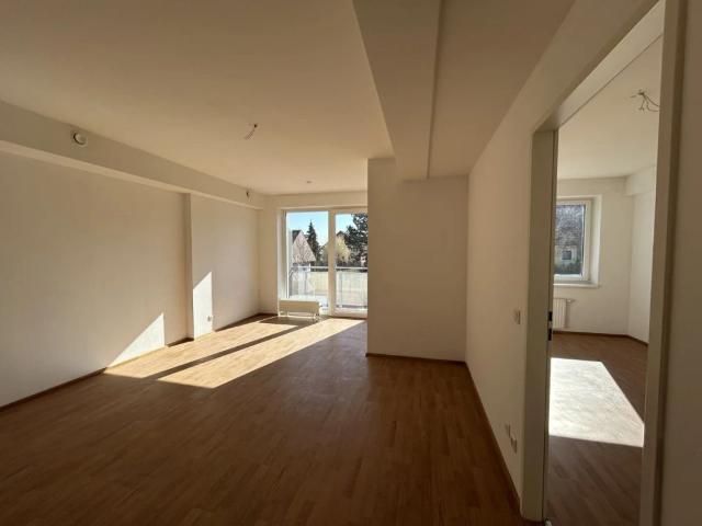 MAISSAU RUHIGE LAGE 2 ZIMMER MIETWOHNUNG MIT BALKON