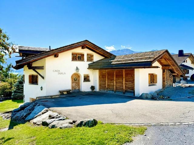 MAISSEN Einfamilienhaus mit Einliegerwohnung