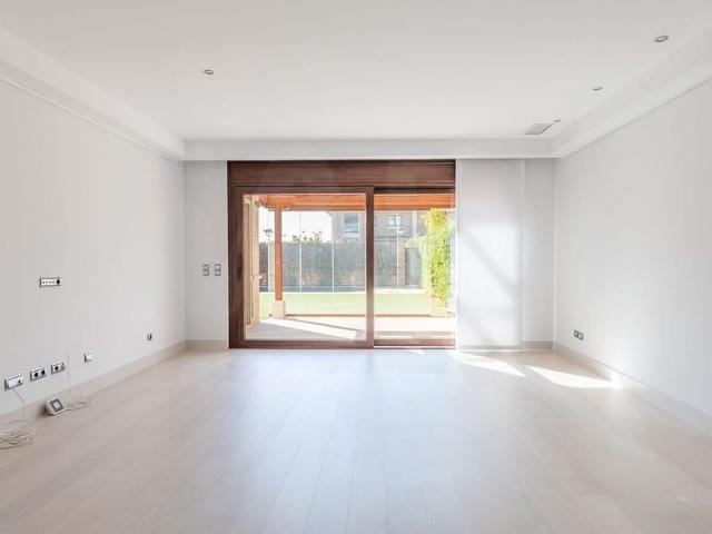 Majadahonda, Community of Madrid 28220