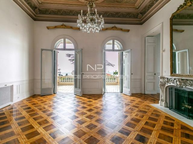 Majestueux 6 pièces vue mer de 288 m² habitables dans une Hôtel Particulier du Mont Boron