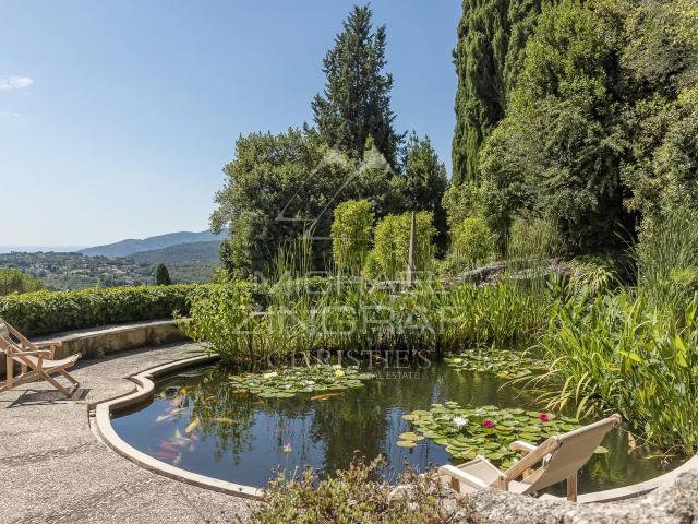 Majestueuse Bastide provençale 461m² Grasse