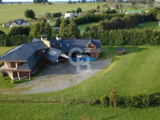 Majestuosa Casa en Puerto Varas con Amplios Espacios | 7 dormitorios por 14990.00 en Puerto Varas