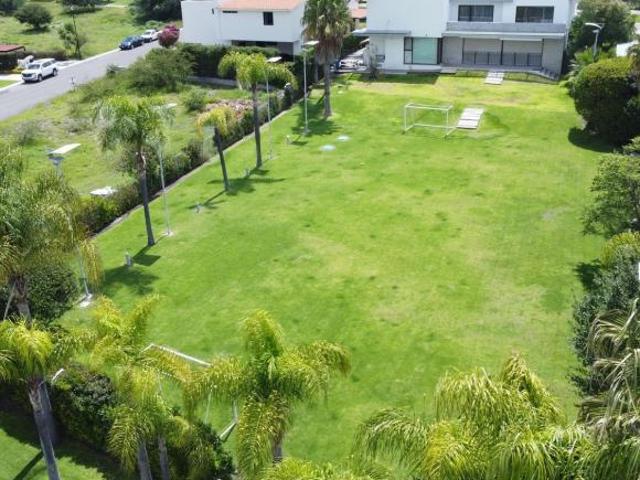 Majestuoso Terreno en Venta en El Campanario
