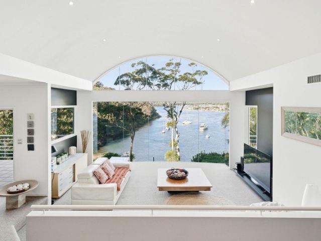 Majestic Absolute Waterfront Residence in Exclusive Peninsula Pocket