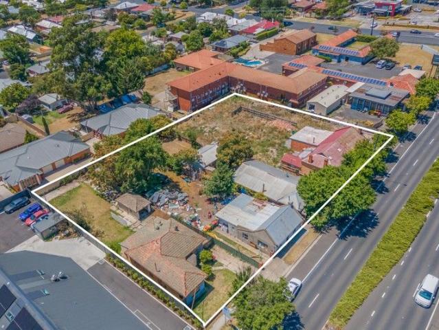 Major Bathurst Development Opportunity 3,422m² Consolidated Site
