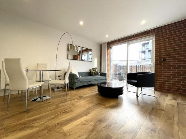 Major Draper Street, Glyndon, London, SE18 6ZF, United Kingdom | 2 bed apartment for rent #108578888 | Rentberry