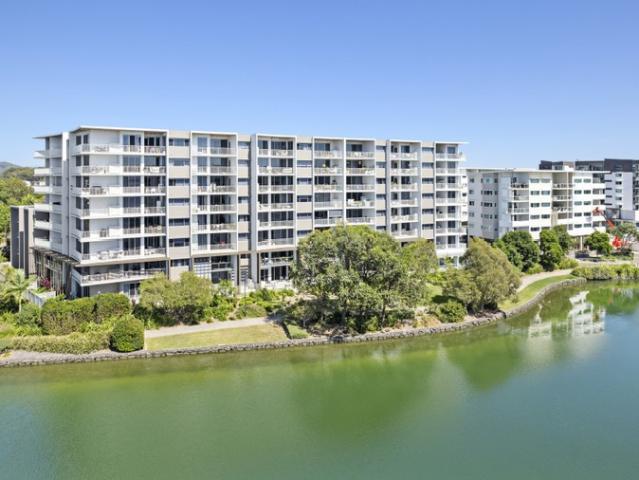 Major Sunshine Coast Complex $834K Net, Business Run Under Management | Resort Brokers ID: MR008877