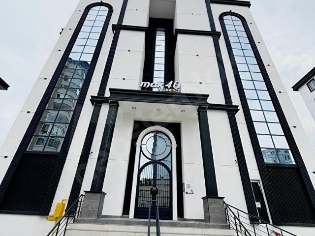MAK YAPI RESİDEN. CAM BALKON KOMBİ TAKILI SATILIK LÜKS 1+1 DAİRE