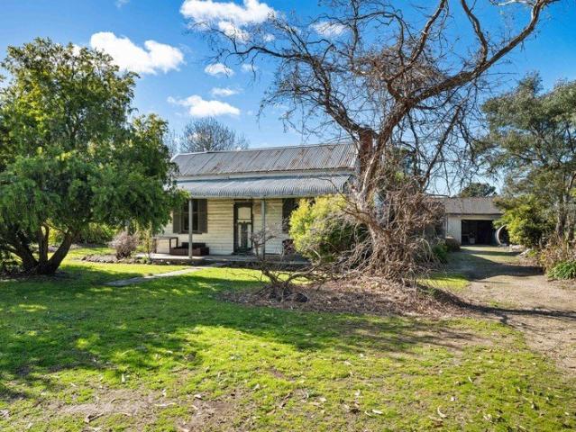 Make a Move to Munro at Gum Tree Grove