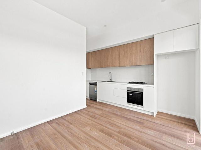 MAKE A MOVE BRAND NEW BUILD