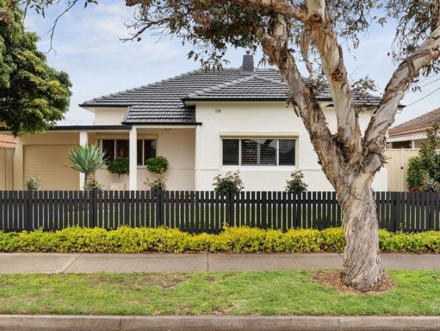 Make a splash  724sqm of family life done right