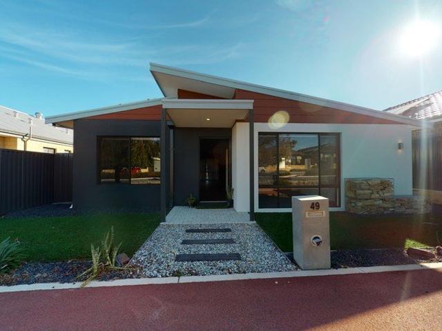Make an Impression | 463m² Block, 2.5 Car Garage with Workshop & Study