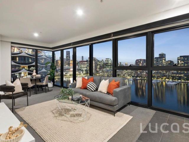 MAKE THIS PANORAMA HARBOUR VIEW YOUR VERY OWN HOME