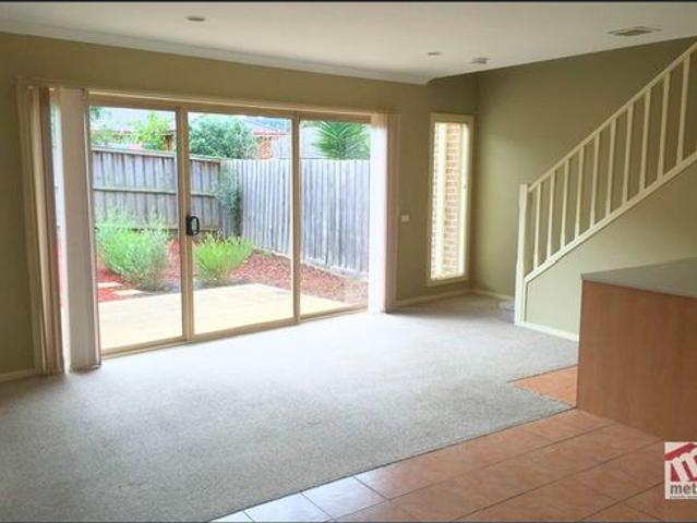 MAKE THIS YOUR NEW HOME!
