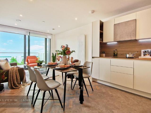 Makers Yard, Skyline Apartments, E3 2 bed apartment to rent £2,700 pcm £623 pw
